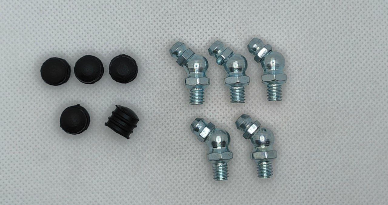 Комплект угловых пресс-масленок М6х1 45 градусов с защитным колпачком 10 шт Комплект угловых пресс-масленок М6х1 45 градусов с защитным колпачком 10 шт